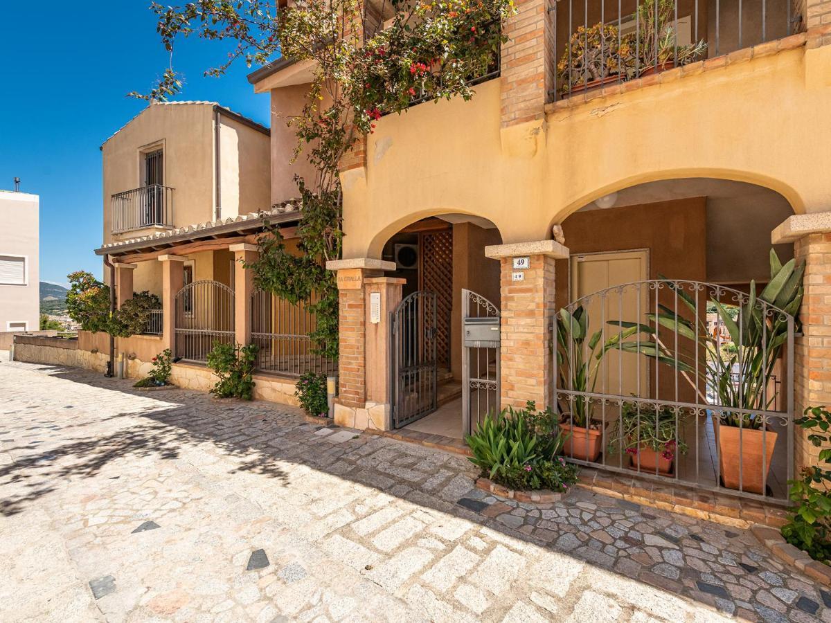 Apartamento Gente Di Mare Villasimius Exterior foto